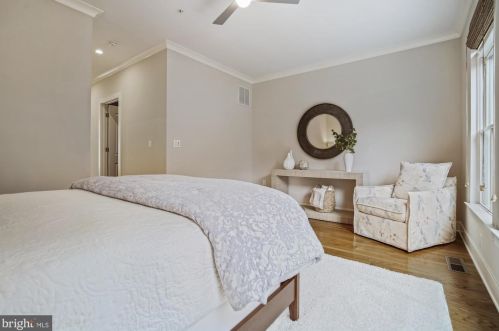 1125 Royal St, Alexandria VA 22314-4310 exterior