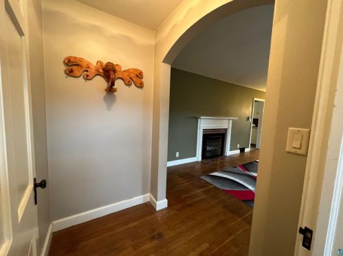 4002 Cooke St, Duluth MN 55804-1944 exterior