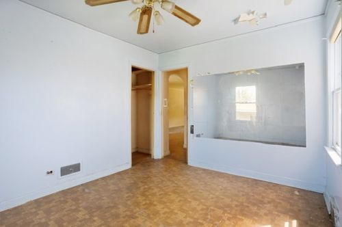 8516 Blackstone Ave, Chicago IL 60637-1823 exterior