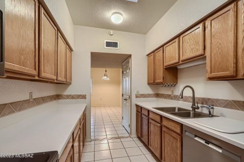 1972 Misty Hollow Ln, Tucson AZ  85704-0953 exterior