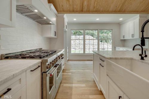 3501 Edgewood Cir, Gainesville GA 30506-1537 exterior