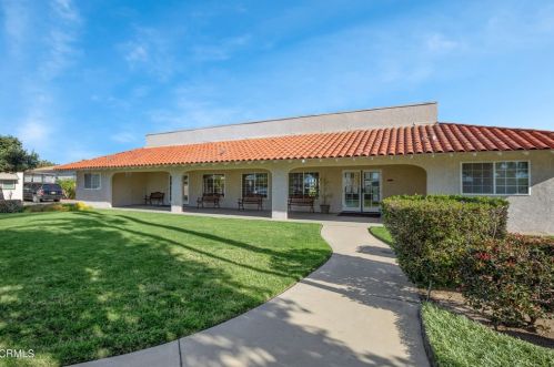 1301 Ventura Blvd, Oxnard CA  93036-1812 exterior