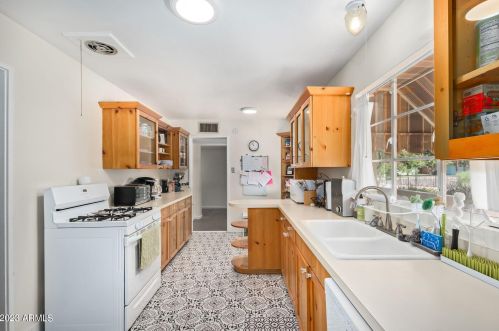 4312 16 Ave, Phoenix AZ 85015-2009 exterior