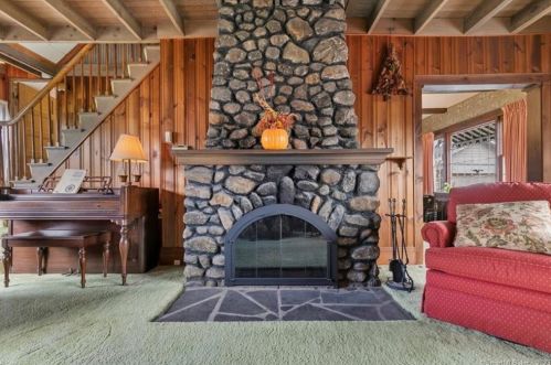 179 3 Ave, Milford CT 06460-5248 exterior