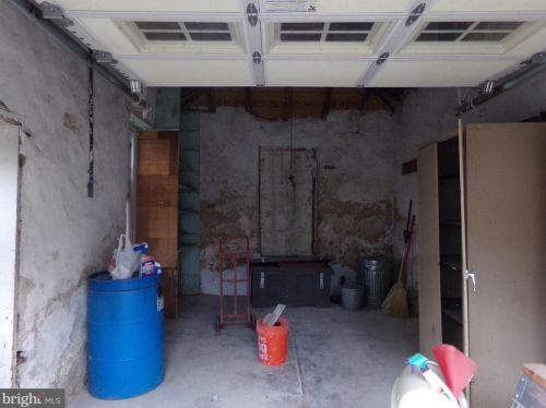 1021 64 St, Philadelphia PA 19151-3127 exterior