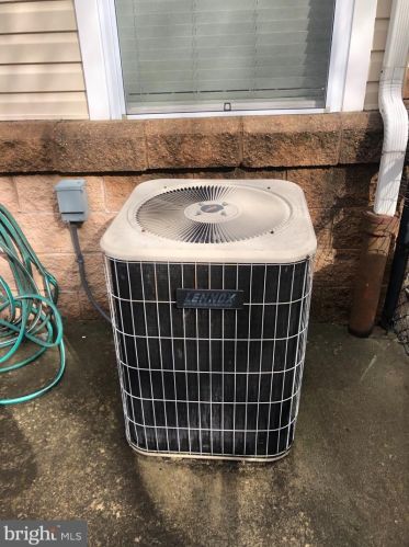 1606 Federal St, Philadelphia PA 19146-3013 exterior