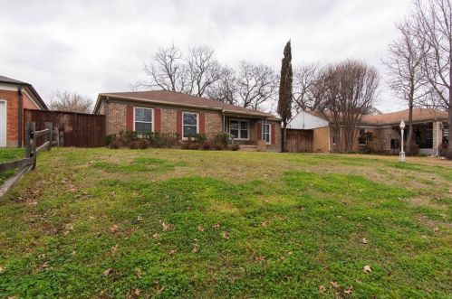 2007 Bradford St, Irving TX  75061-1911 exterior