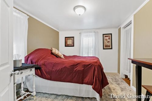 2386 Manahan Ave, Meskegon MI 49444-2666 exterior