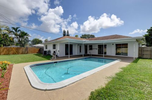 669 15th Ave, Boca Raton, FL 33486-3237