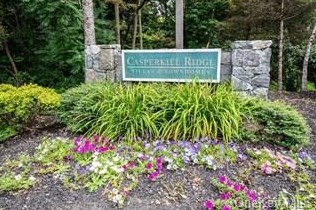 10 Tall Tree Ln, Poughkeepsie, NY 12601-7208