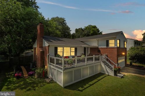 6406 16 St, Alexandria VA 22307-1411 exterior