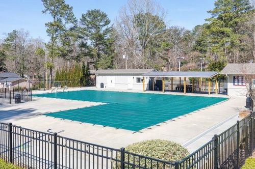 4084 Longview Dr, Atlanta GA 30341-1564 exterior