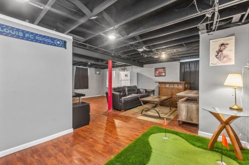 6210 Scanlan Ave, Saint Louis MO 63139-2311 exterior