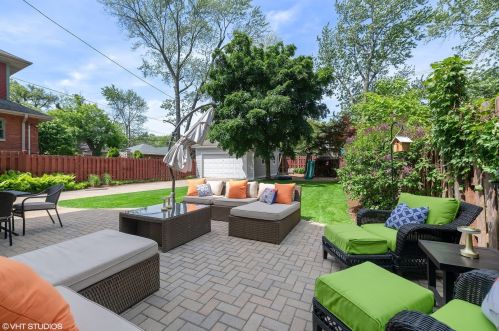 3812 Kildare Ave, Chicago IL 60641-3047 exterior