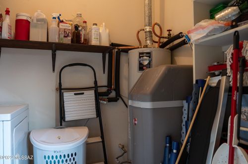 8738 Little Oak Ln, Tucson AZ 85704-0940 exterior