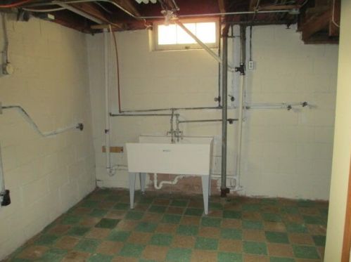 2840 48, Milwaukee WI 53220-2102 exterior