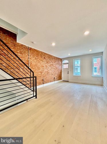 2531 Cedar St, Philadelphia PA 19134-4318 exterior