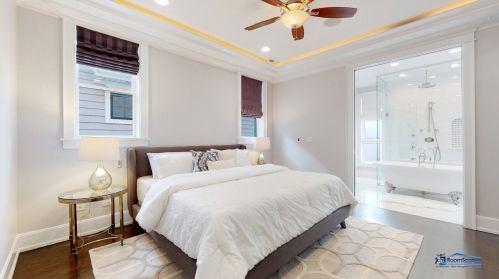 3438 Claremont Ave, Chicago IL 60608-6014 exterior