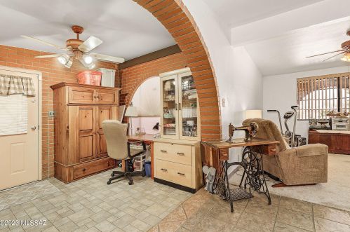 5122 28th St, Tucson AZ  85711-5822 exterior