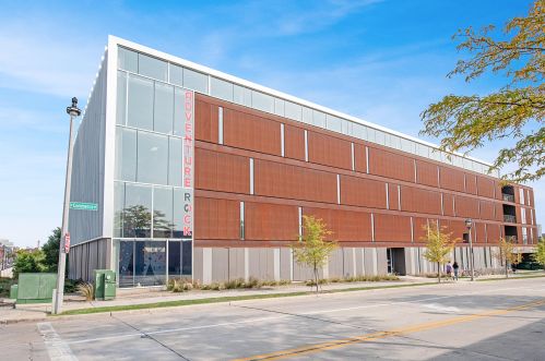 2080 Commerce St, Milwaukee WI  53212-3479 exterior