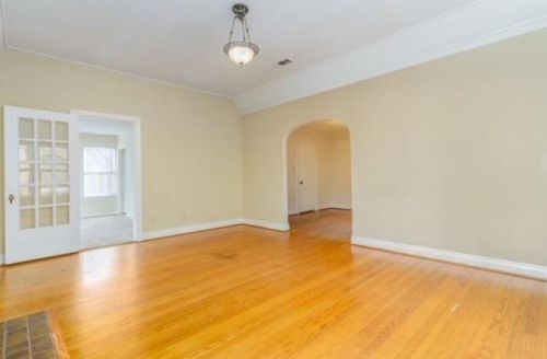 819 Clermont St, Dallas TX  75223-1213 exterior