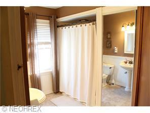 1226 Gladys Ave, Cleveland OH  44107-2510 exterior