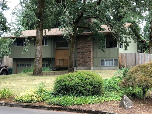 4230 Cardinal St, Portland, OR 97267-1640