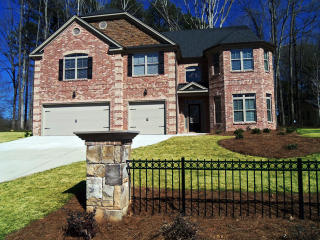 5641 Casa Blanca Ln, Atlanta GA  30331-7605 exterior