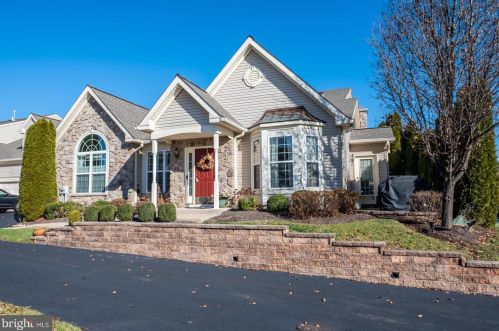 420 Pebble Beach Dr, Limerick, PA 19468-1044