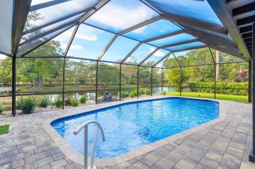 2901 24th Ter, Boca Raton FL  33431-6203 exterior