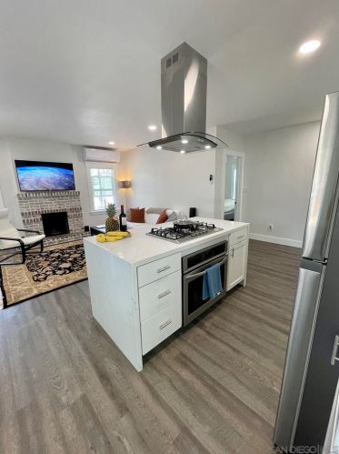 1947 Meade Ave, San Diego CA  92116-4016 exterior