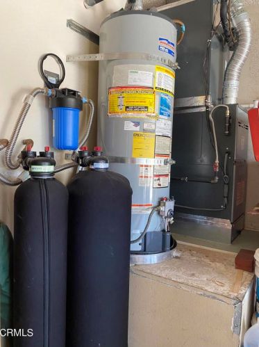 1341 Bottlebrush Pl, Oxnard CA 93030-5200 exterior