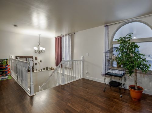 8322 Tripp Ave, Chicago IL 60652-3134 exterior