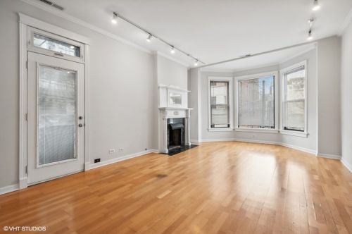 747 Sedgwick St, Chicago, IL 60654-3400