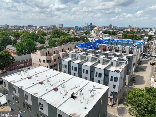 600 Fairmount Ave, Philadelphia PA  19123-2704 exterior