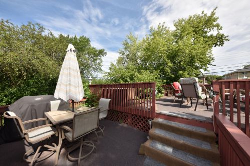 11014 Derby Ave, Milwaukee WI 53225-4452 exterior