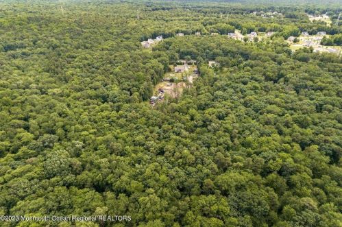 204 Bennetts Mills Rd, Jackson Twp NJ 08527-4260 exterior