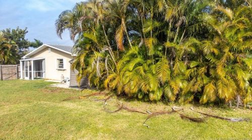 765 Byron St, Fort Pierce FL 34983-1921 exterior