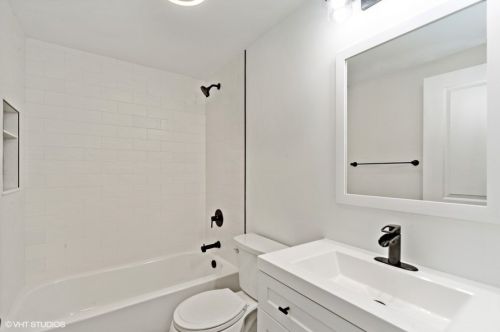 773 Willow Rd, Elmhurst IL  60126-1766 exterior