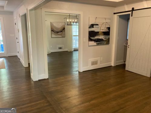 2933 Margaret Mitchell Ct, Atlanta GA 30327-1614 exterior