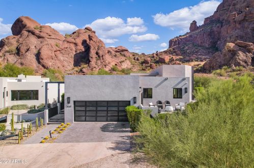 5841 Echo Canyon Cir, Phoenix AZ 85018-1243 exterior