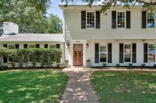 2403 Comburg Castle Way, Austin, TX 78748-5259