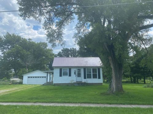 237 Railroad St, Cardington, OH 43315-1126