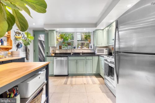 608 Federal St, Philadelphia PA 19147-4844 exterior