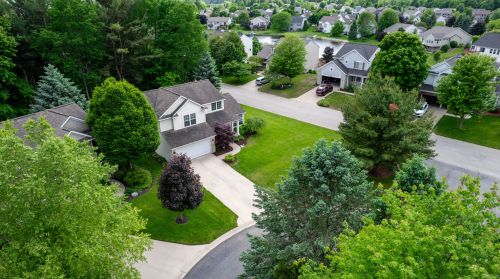 115 Thistle Creek Rd, Meskegon, MI 49444-8774