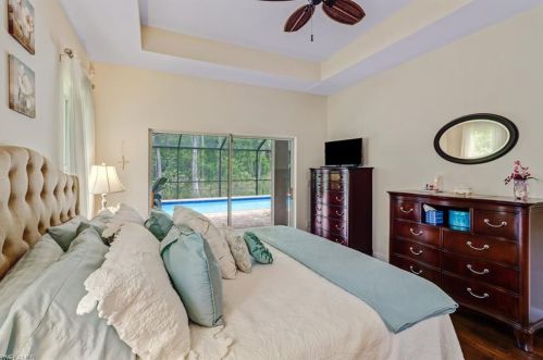 575 12 Ave, Naples FL 34120-3446 exterior