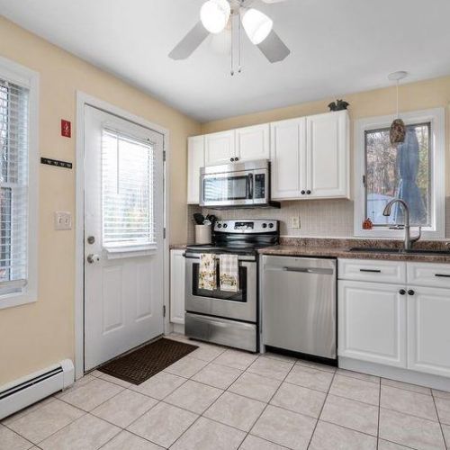 121 Miles Ave, Woonsocket, RI 02895-6074