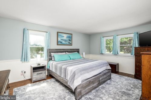 10 Blue Rdg Dr, Trenton NJ 08638-1214 exterior