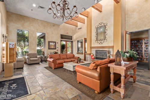 1053 Buena Vis Dr, Chandler AZ 85249-8610 exterior