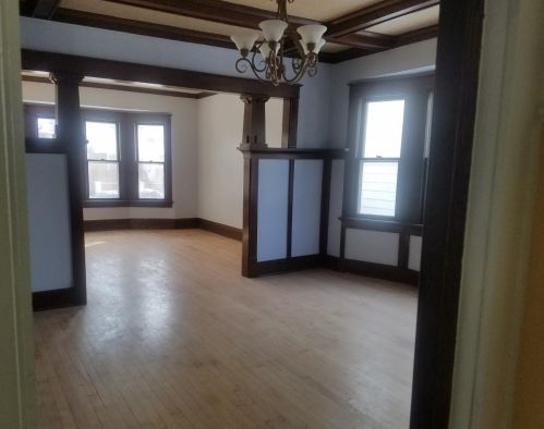 2507 28th St, Milwaukee, WI 53215-2929